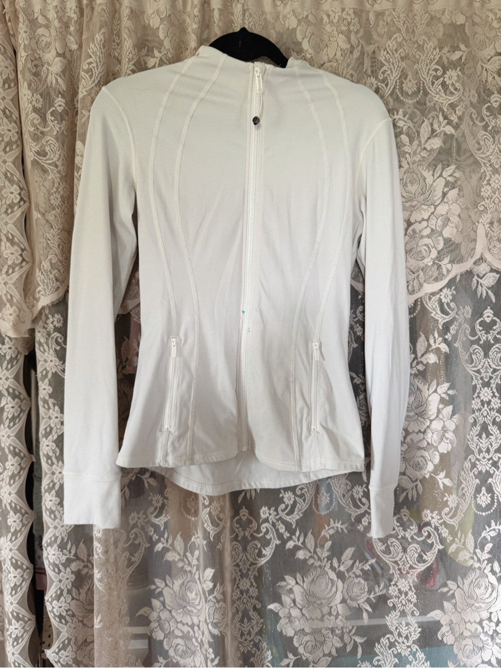 Women’s Lightweight White Zip-Front Jacket